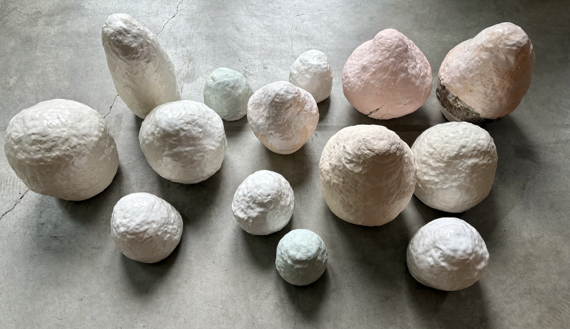 ReCheng Tsang, Forms, 2024, Handbuilt paper porcelain and stoneware, engobe, glaze, and watercolor, variable dimensions; courtesy of artist and re.riddle