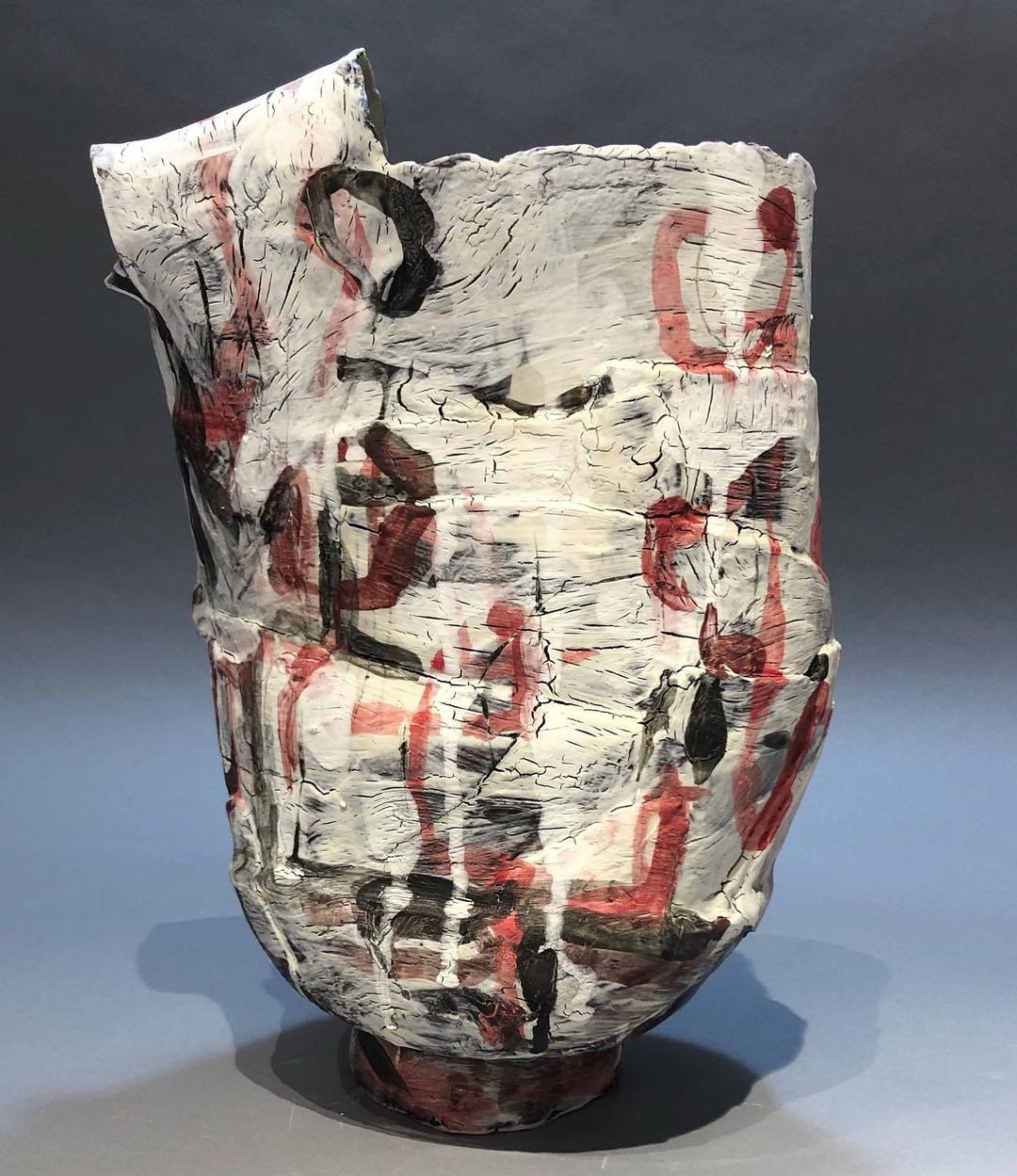 Yana Goldfine, <em>#7 yg</em>, 2021, porcelain w oxides & porcelain washes, 16.5 x 12 x 8 in.